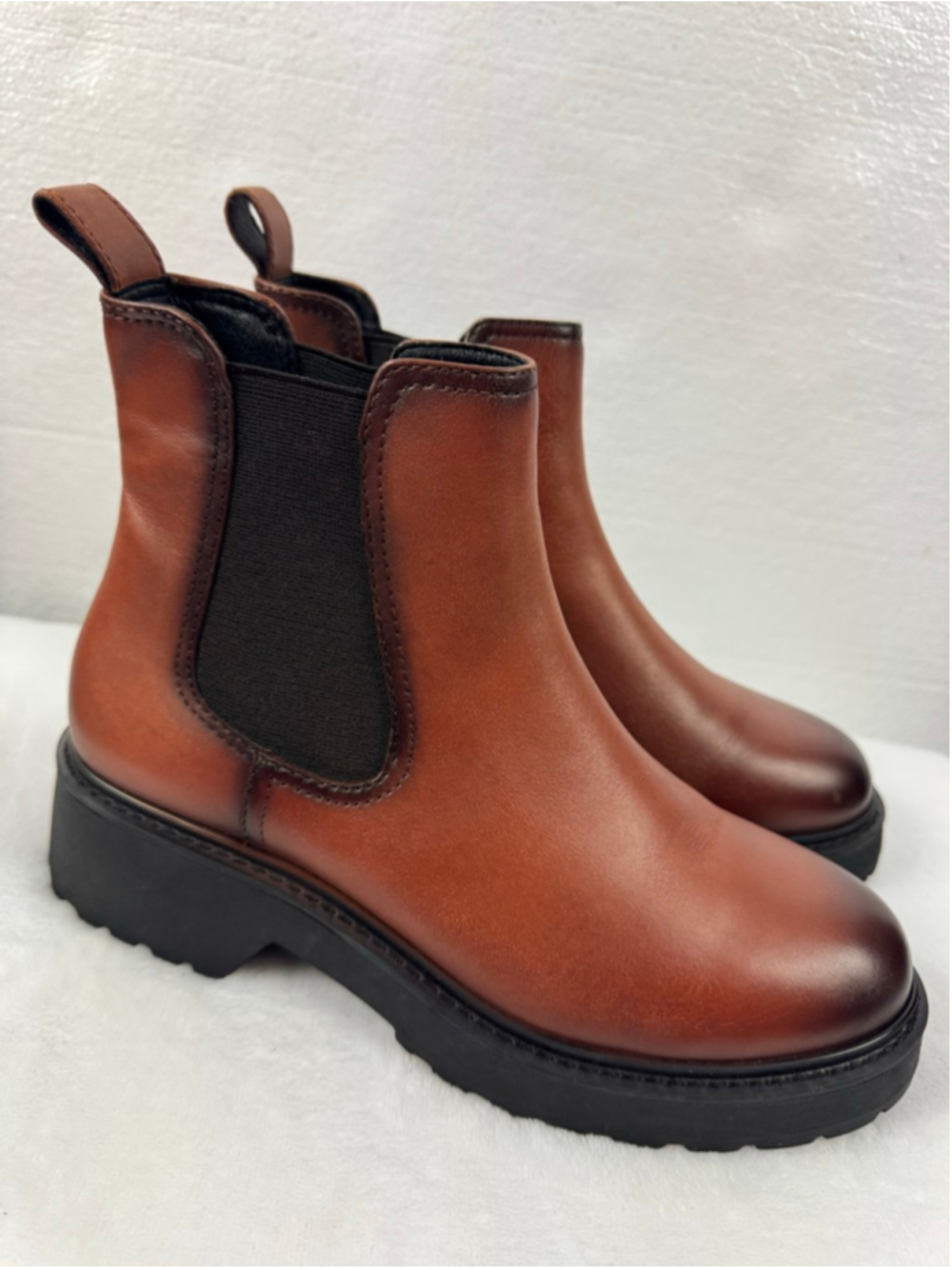 Steve Madden Brown Black Leather Trap Chelsea Ankle Boots Size 9